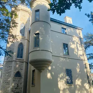 Chateau Grandclement Lyon Villeurbanne Niveau Rdc - Tresor Cache En Ville Avec Vue Piscine Et Parc Appartement