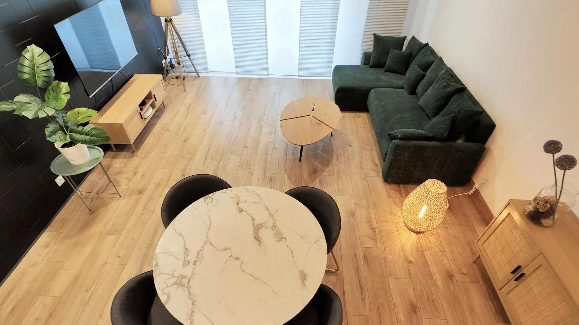 Superbe Cosy Duplex Appartement T3 Charpenne Tete D\'Or Avec Parking Prive Gratuit contacts